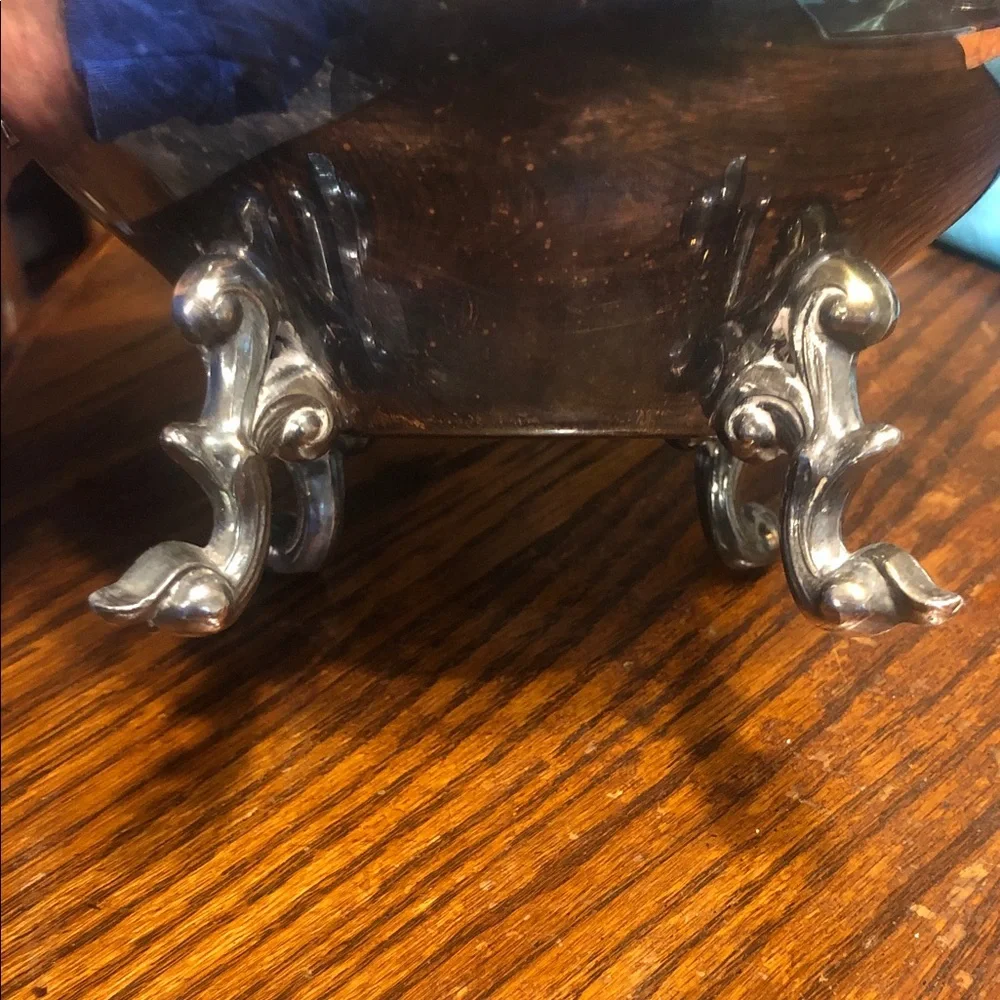 Classic Silver-Tone Tea/Coffee Pot - Elegant Metal Serving Pitcher
